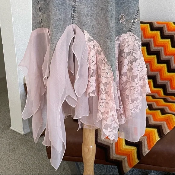 SOLD Vintage H.I.T Jeans USA Fairy Boho Denim Embellished Embroidered Skirt - Picture 8 of 10